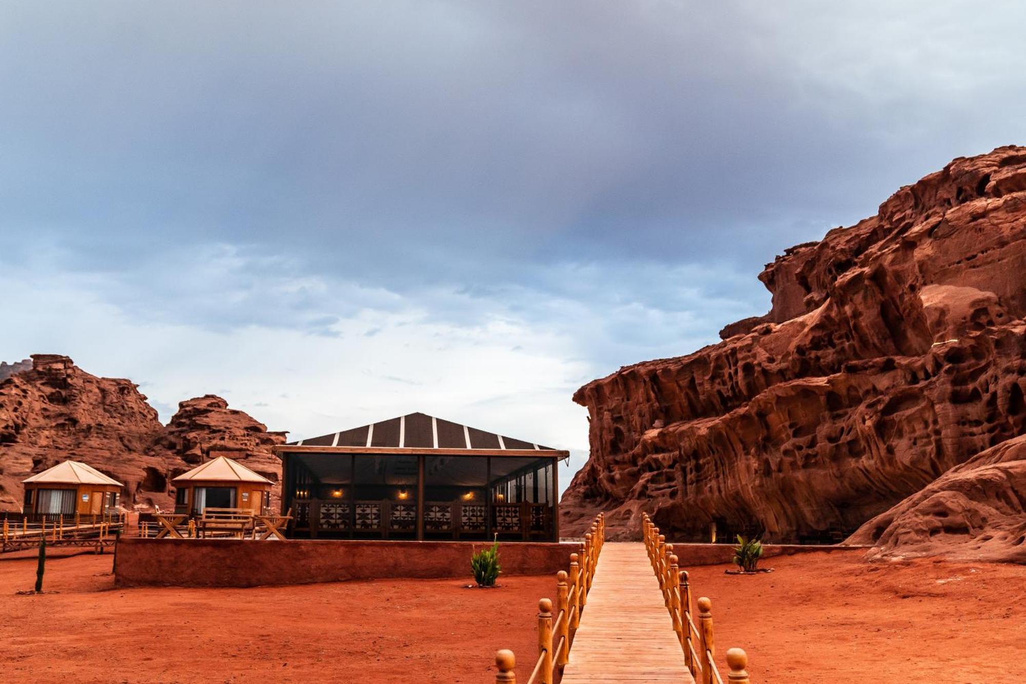 The Villas - Bedouin Boutique Resort Wadi Rum Eksteriør billede